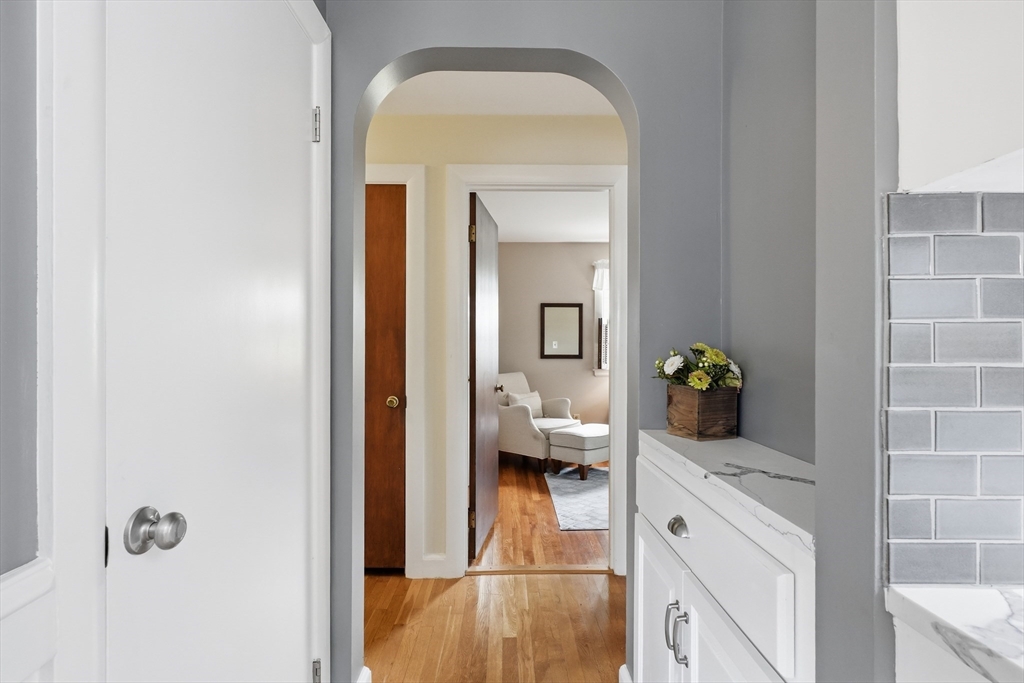 5 Antrim Road Framingham, MA 01701 - Photo 20 of 38