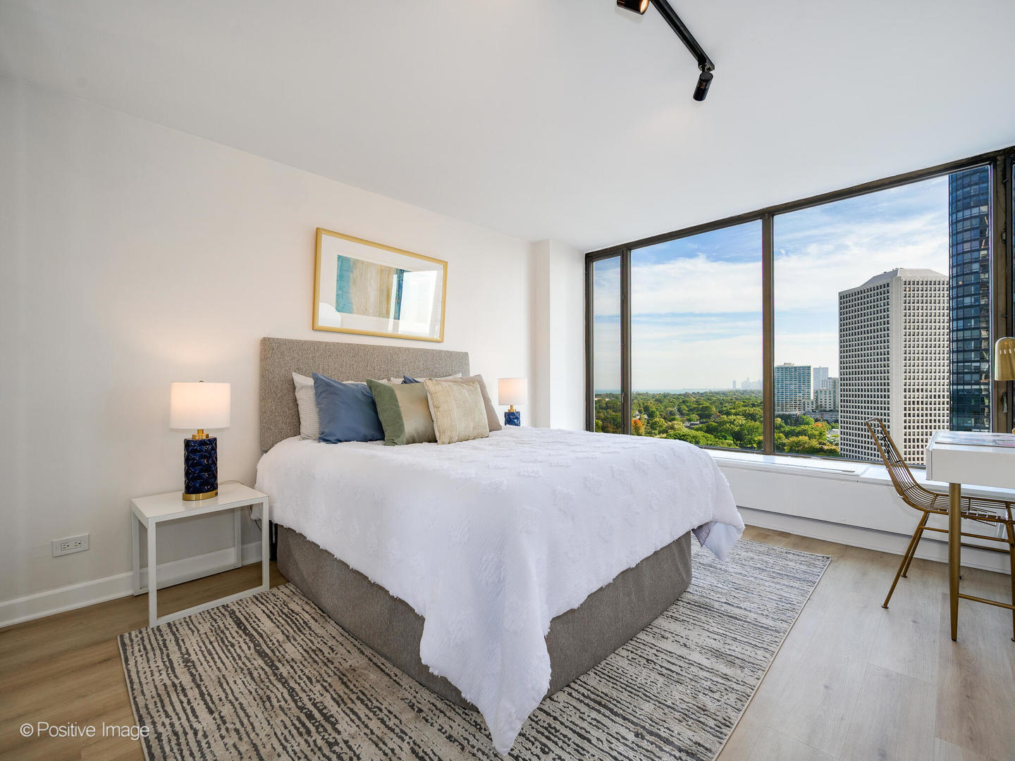 5455 North Sheridan Road, Unit 1904 Chicago, IL 60640 - Photo 18 of 25