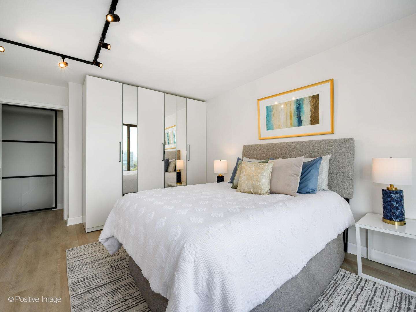 5455 North Sheridan Road, Unit 1904 Chicago, IL 60640 - Photo 19 of 25