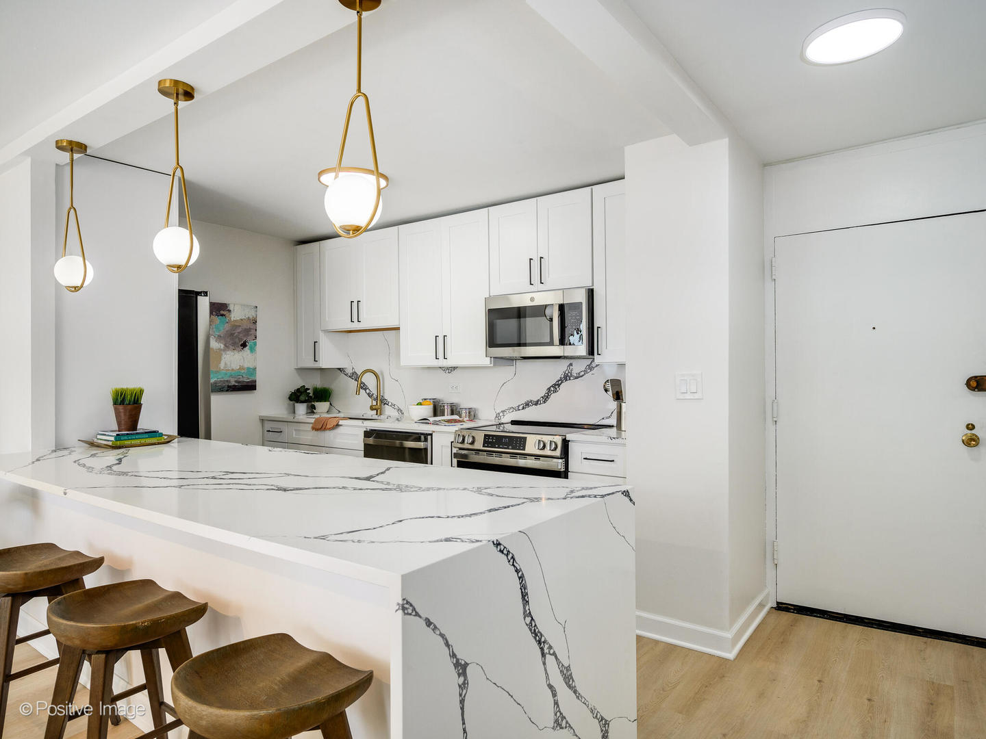 5455 North Sheridan Road, Unit 1904 Chicago, IL 60640 - Photo 9 of 25