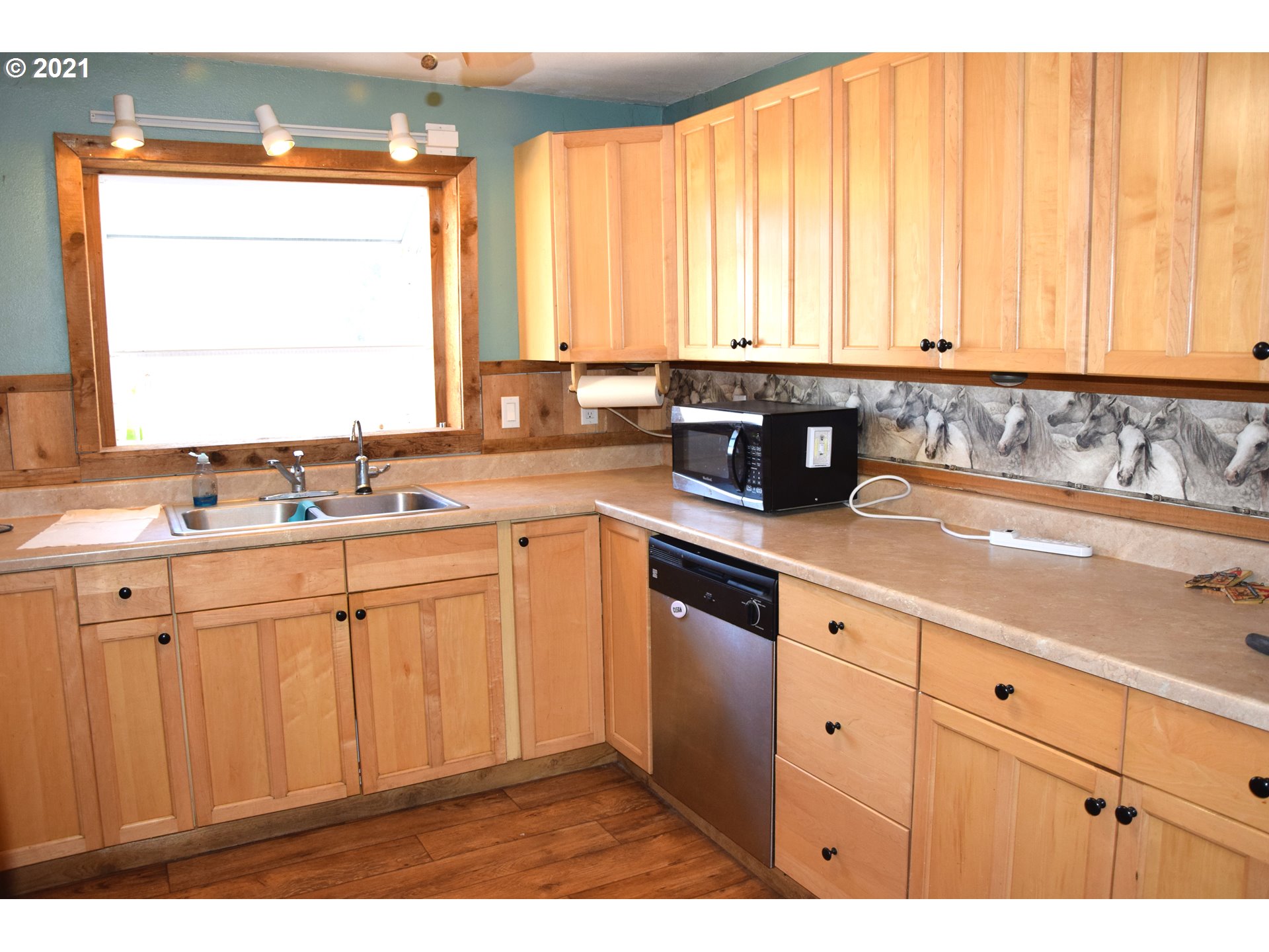 6080 Southwest Cougar Road Terrebonne, OR 97760 - Photo 6 of 27 Gallery Image 6