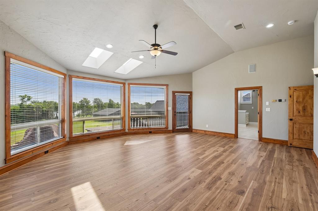 2085 Switzer Road Sanger, TX 76266 - Photo 15 of 39