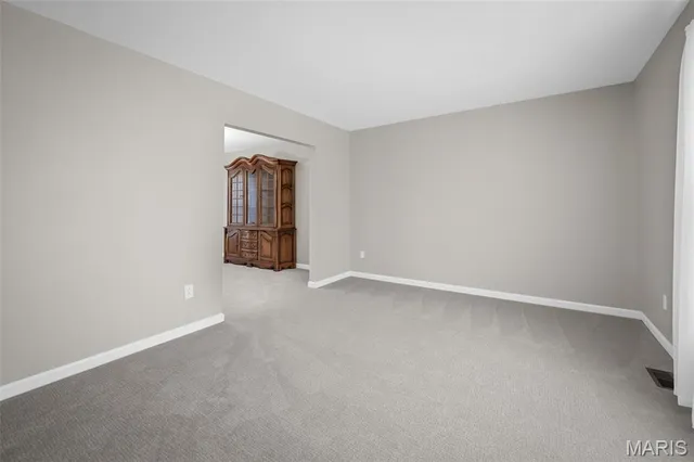 $385,000 | 43 Lost Dutchman Drive, St. Peters, MO 63376