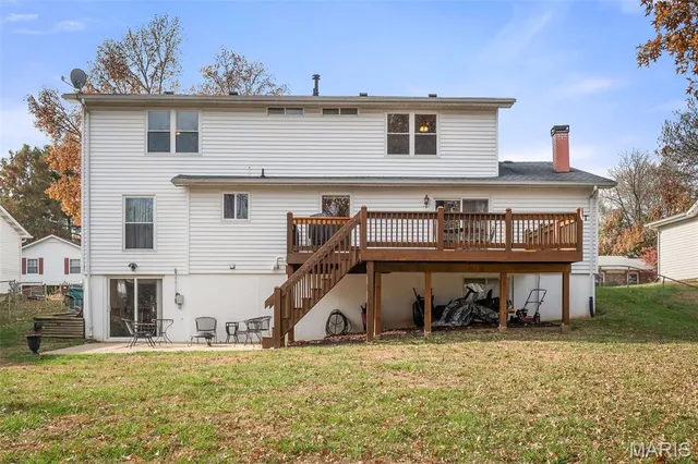 $385,000 | 43 Lost Dutchman Drive, St. Peters, MO 63376