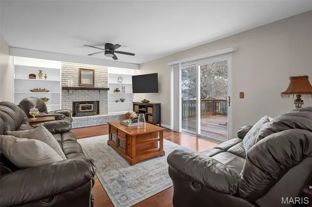 $385,000 | 43 Lost Dutchman Drive, St. Peters, MO 63376