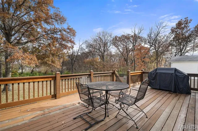 $385,000 | 43 Lost Dutchman Drive, St. Peters, MO 63376