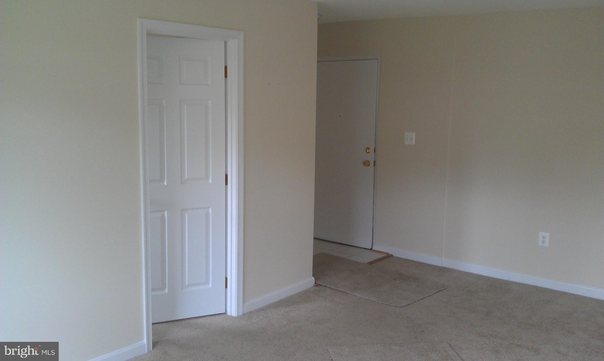3840 Bel Pre Road, Unit 9131 Silver Spring, MD 20906 - Photo 11 of 22 Living Room