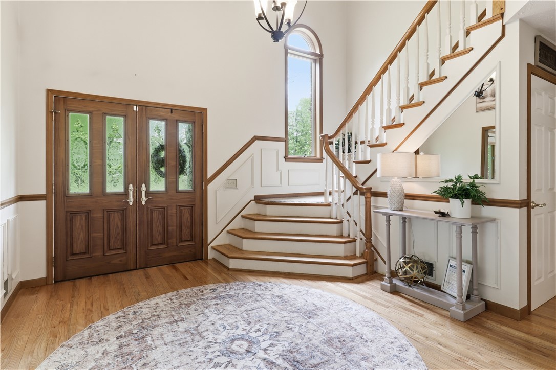 920 Willis Hill Road Victor, NY 14564 - Photo 4 of 42 Grand staircase.