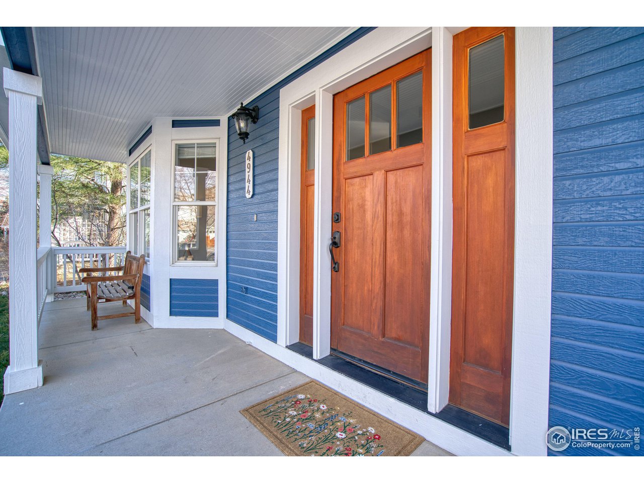4944 Dakota Boulevard Boulder, CO 80304 - Photo 4 of 40 a view of an front door