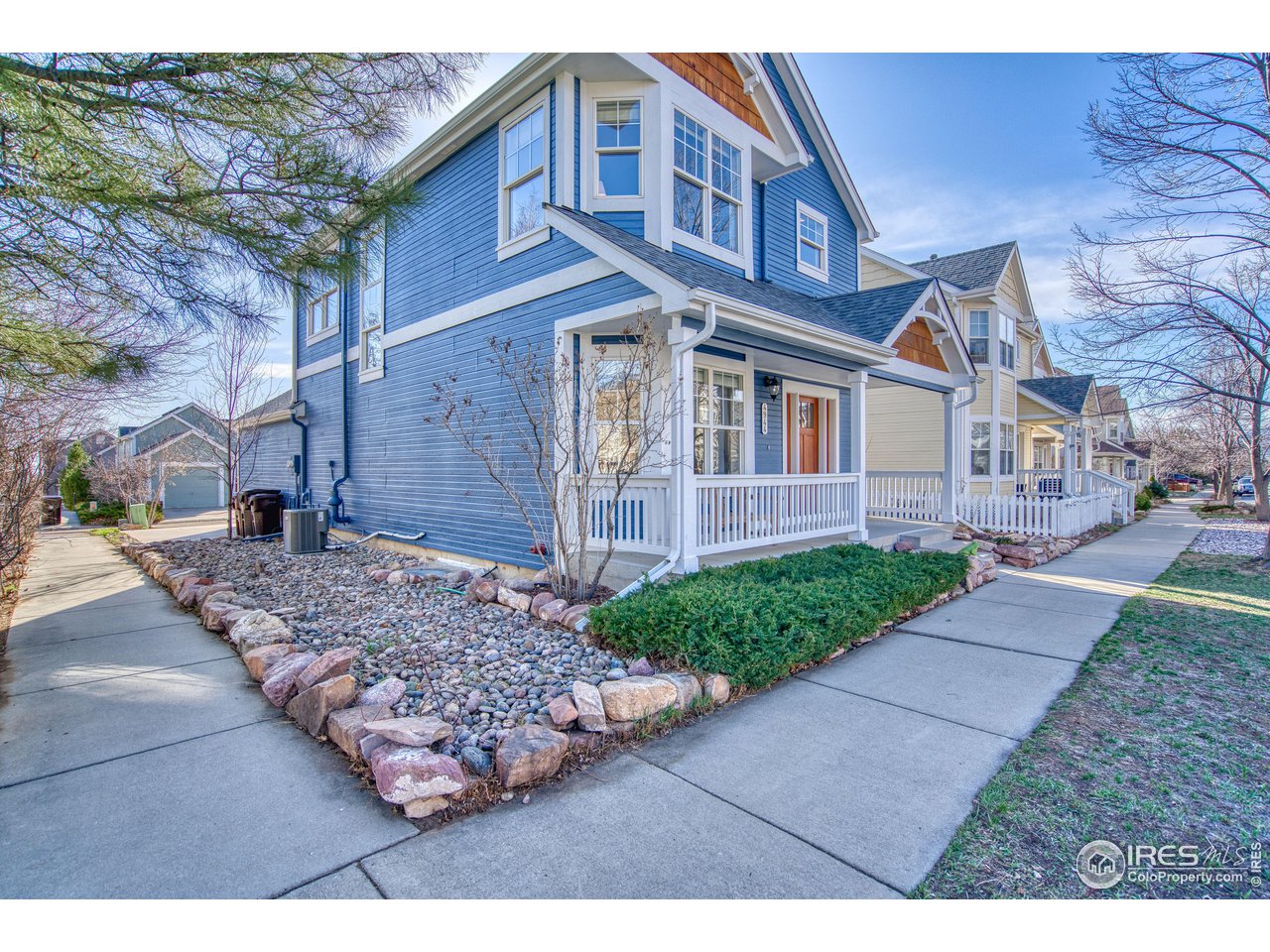 4944 Dakota Boulevard Boulder, CO 80304 - Photo 6 of 40 a front view of a house with garden
