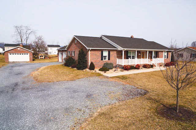 2252 Kerns Road Dayton, VA 22821 - Photo 22 of 31 a front view of a house with a yard