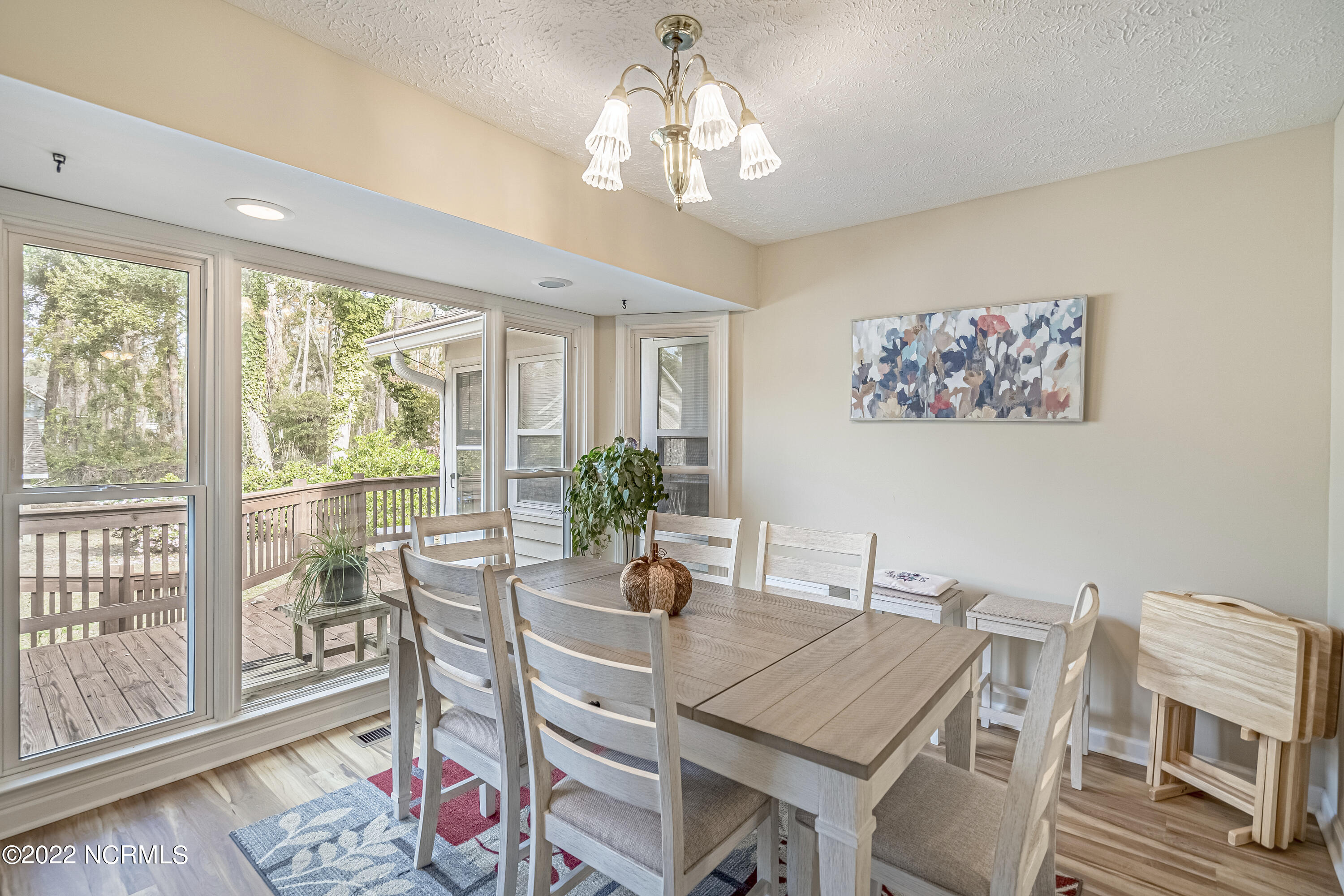 6824 Roberta Road Southwest Ocean Isle Beach, NC 28469 - Photo 15 of 37 Dining Room
