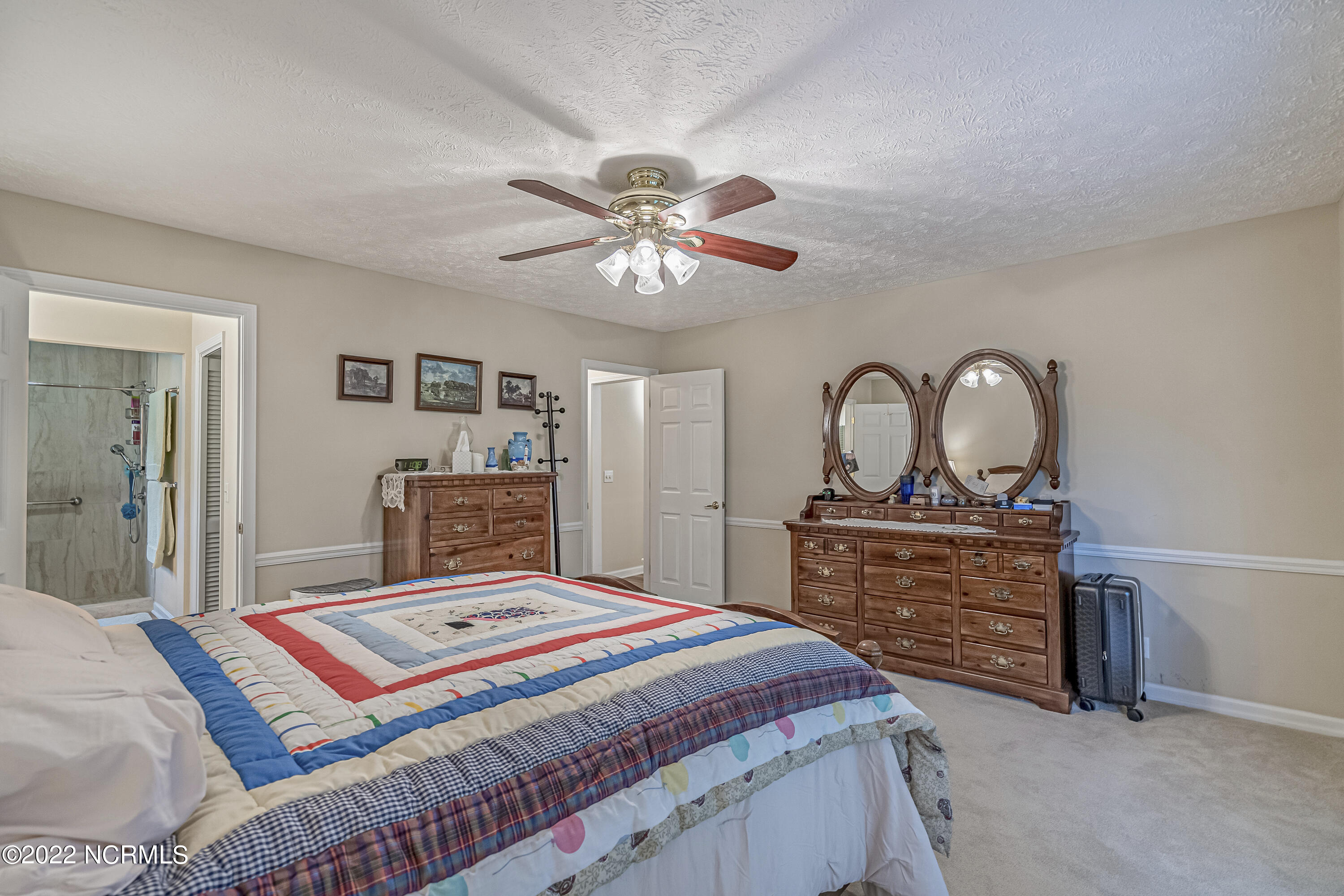 6824 Roberta Road Southwest Ocean Isle Beach, NC 28469 - Photo 20 of 37 Owner's Suite