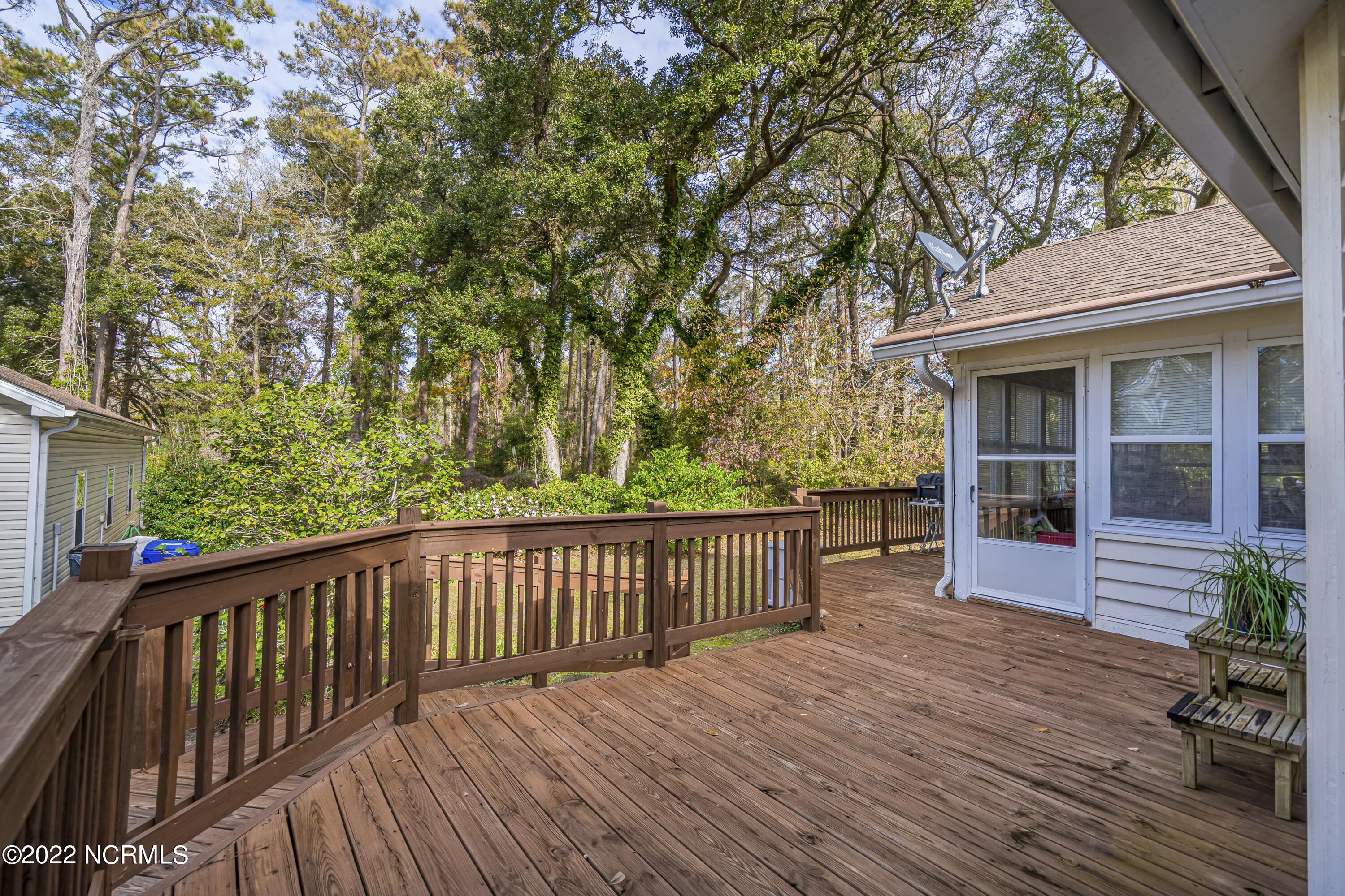 6824 Roberta Road Southwest Ocean Isle Beach, NC 28469 - Photo 32 of 37 Open Rear Deck