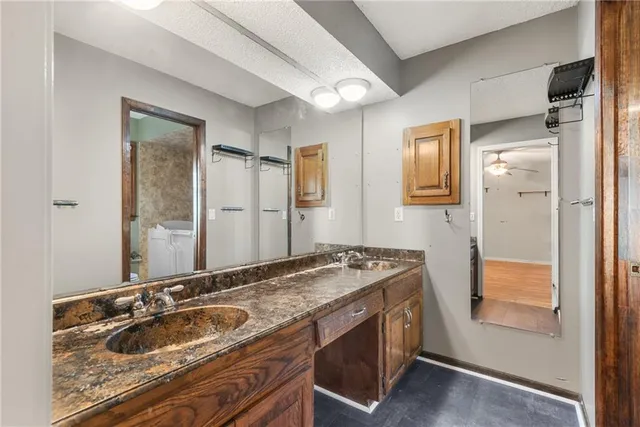 $499,000 | 8280 West 117th Street, Overland Park, KS 66210