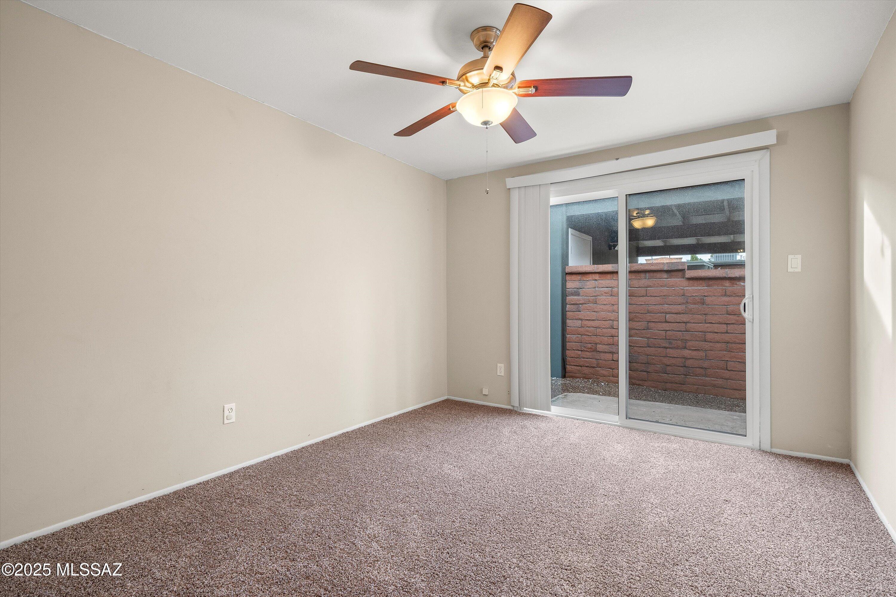 4458 East Fort Lowell Road Tucson, AZ 85712 - Photo 12 of 21 Comfortable secondary suite