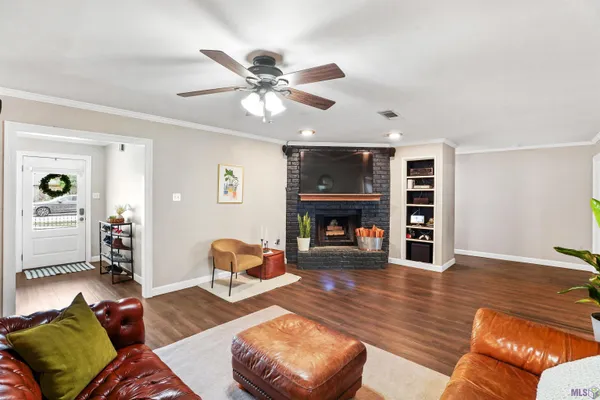 $350,000 | 1402 Levee Drive, Houma, LA 70360