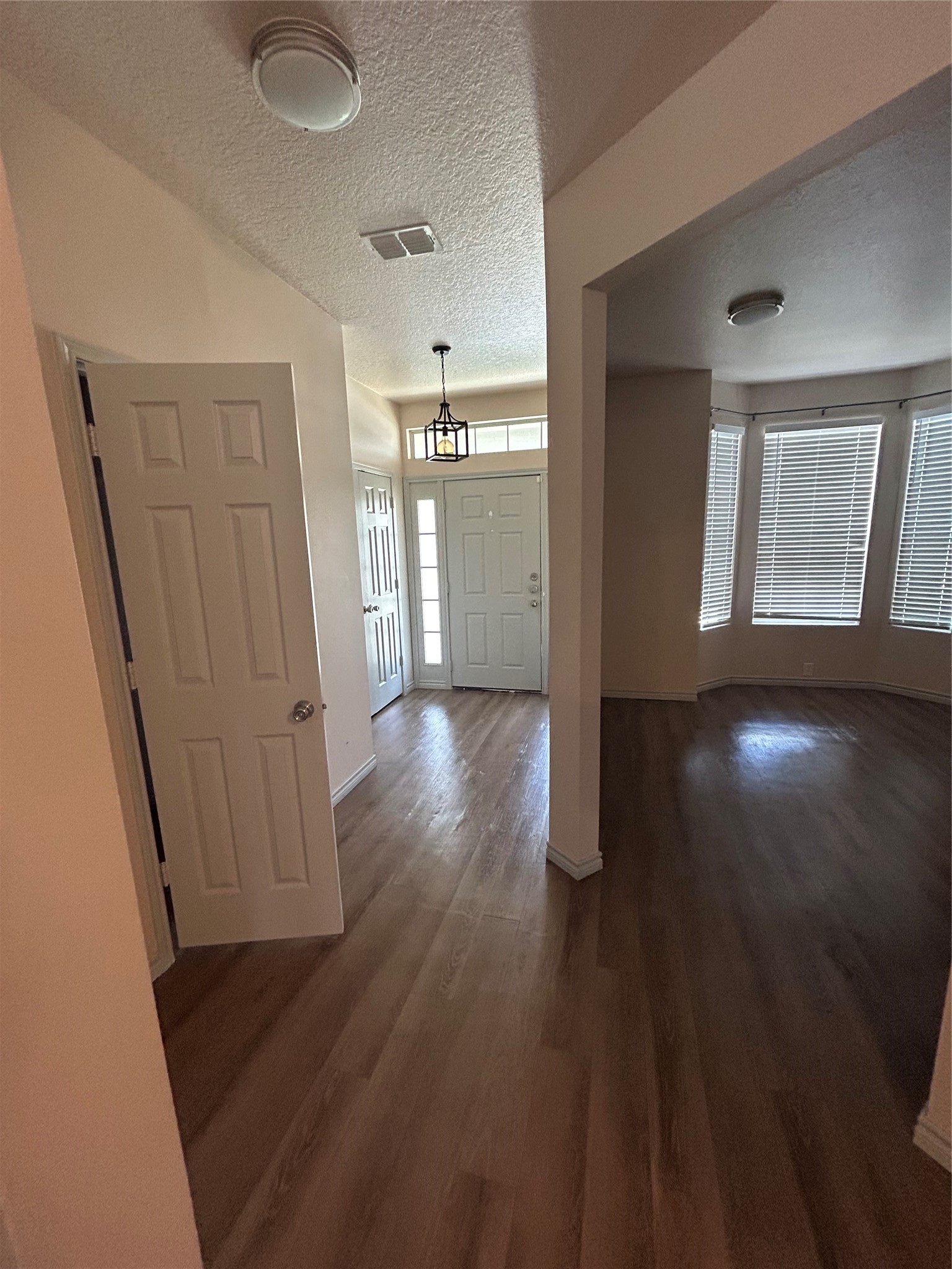 23831 Pebworth Place Spring, TX 77373 - Photo 4 of 20 Gallery Image 4
