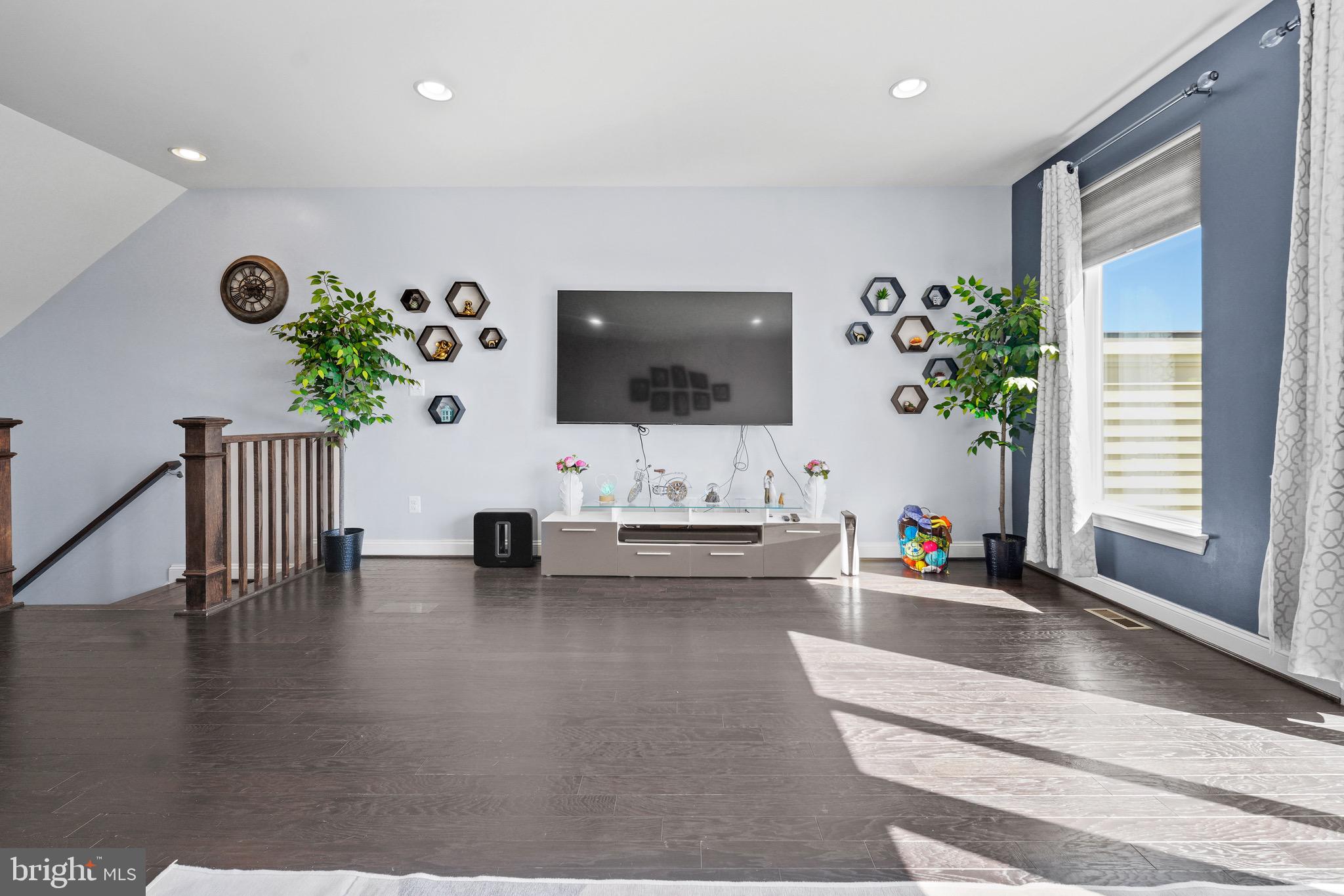 42265 Riggins Ridge Terrace Brambleton, VA 20148 - Photo 17 of 55