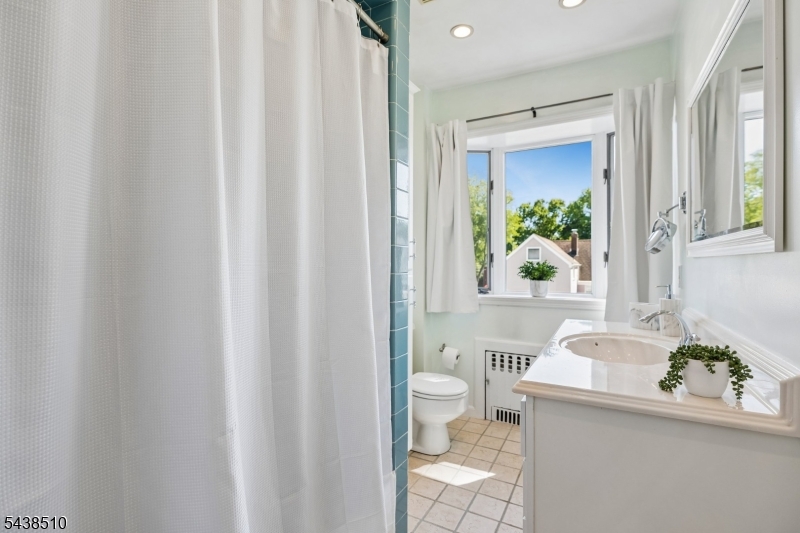 12 Remer Avenue Springfield, NJ 07081 - Photo 14 of 25