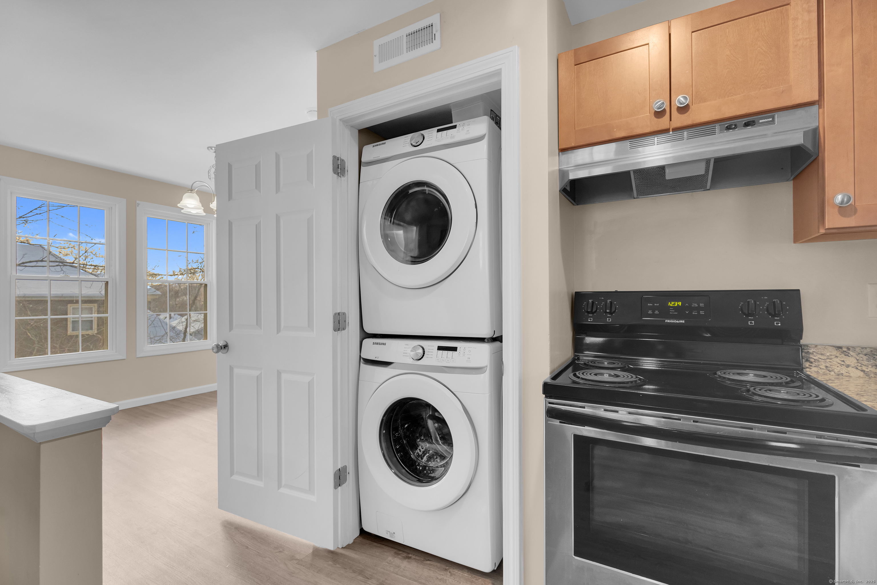 8-10 Rimmondale Street Seymour, CT 06483 - Photo 14 of 28