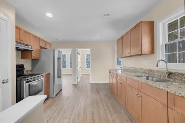 $1,900 | 8-10 Rimmondale Street, Seymour, CT 06483