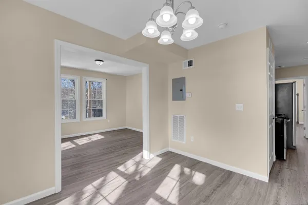 $1,900 | 8-10 Rimmondale Street, Seymour, CT 06483
