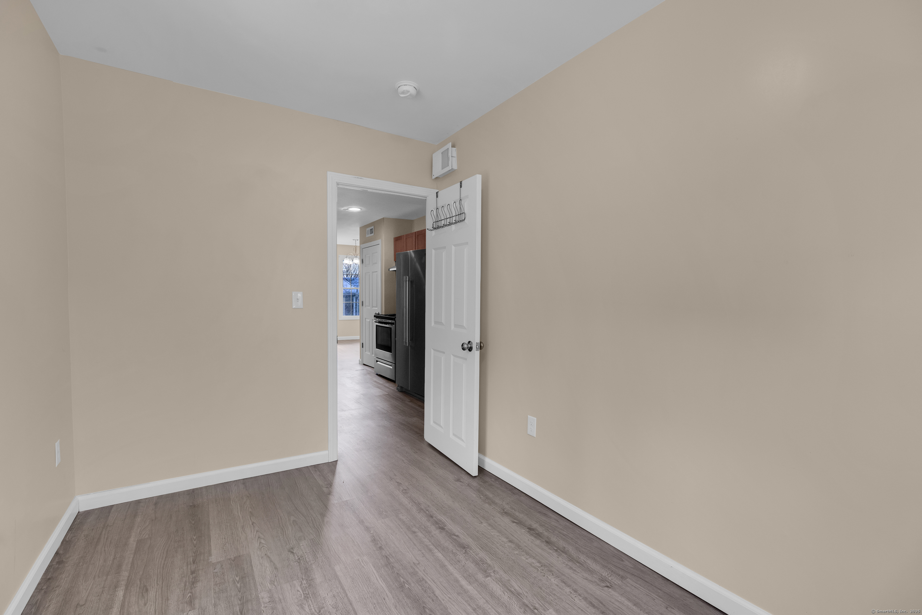 8-10 Rimmondale Street Seymour, CT 06483 - Photo 10 of 28