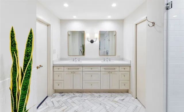 $3,600 | 3139 Bissonnet Street, Houston, TX 77005