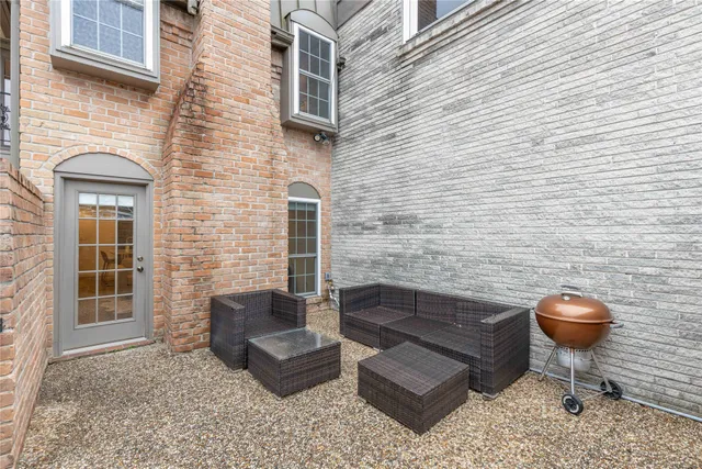 $3,600 | 3139 Bissonnet Street, Houston, TX 77005