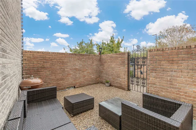 $3,600 | 3139 Bissonnet Street, Houston, TX 77005