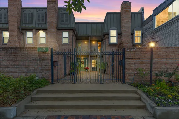 $3,400 | 3139 Bissonnet Street, Houston, TX 77005