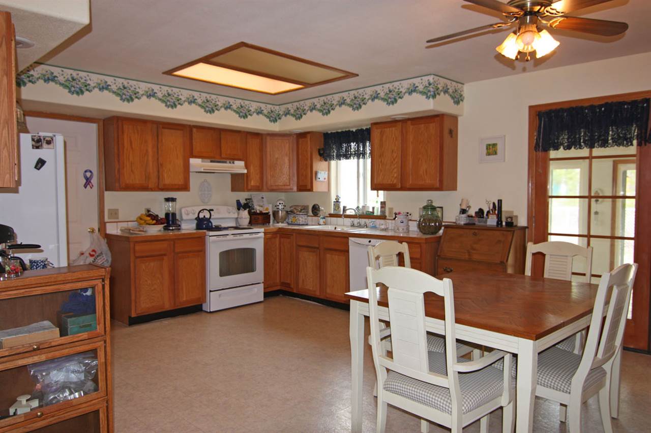 2284 Green Road Newport, WA 99156 - Photo 8 of 19