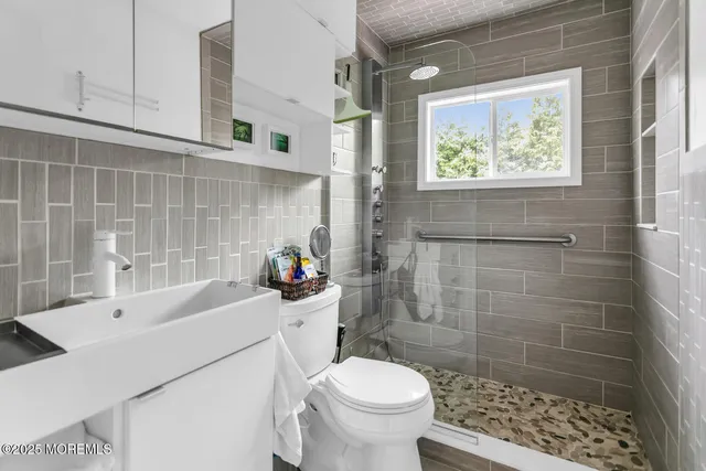 $20,000 | 85 Valley Avenue, Highlands, NJ 07732