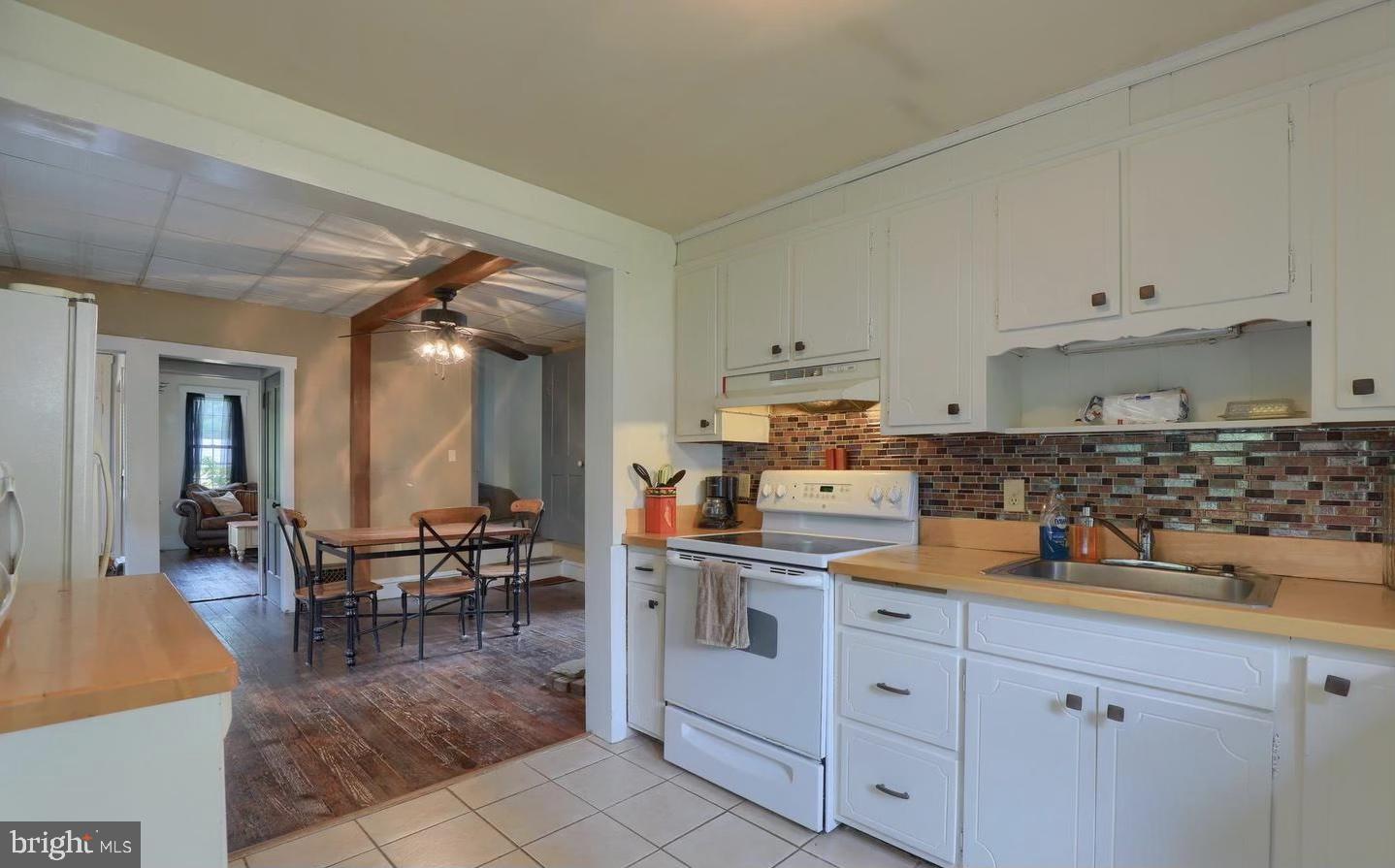 124 Akron Road Ephrata, PA 17522 - Photo 9 of 15 Gallery Image 9