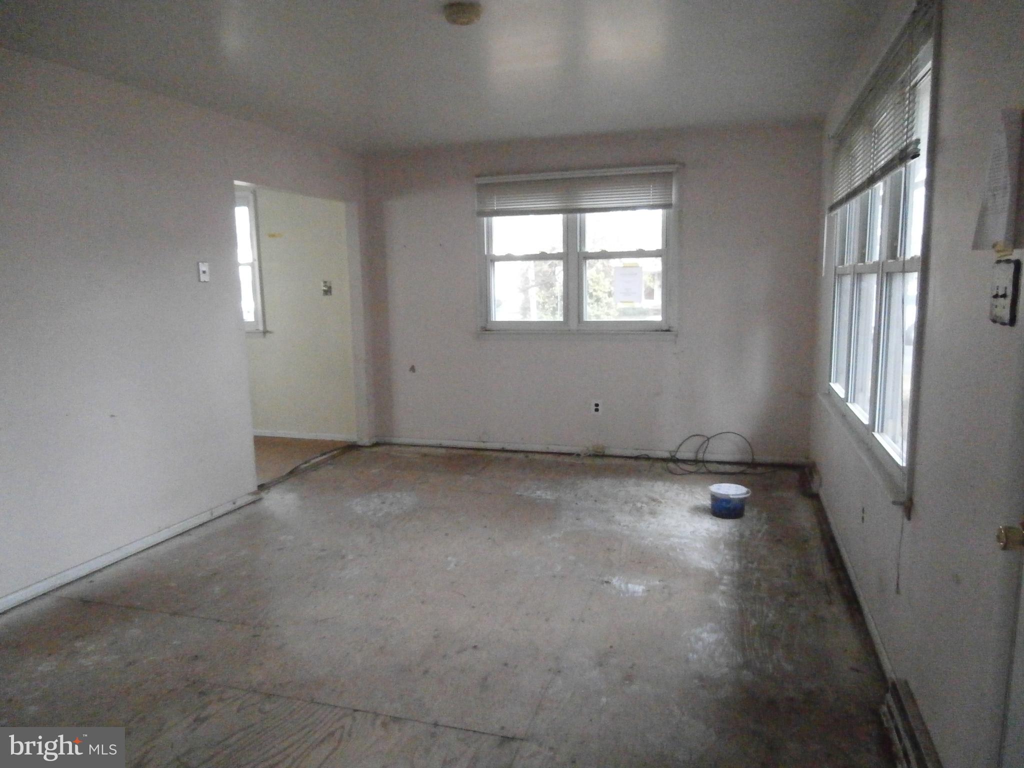 130 Heulings Avenue Riverside, NJ 08075 - Photo 4 of 17
