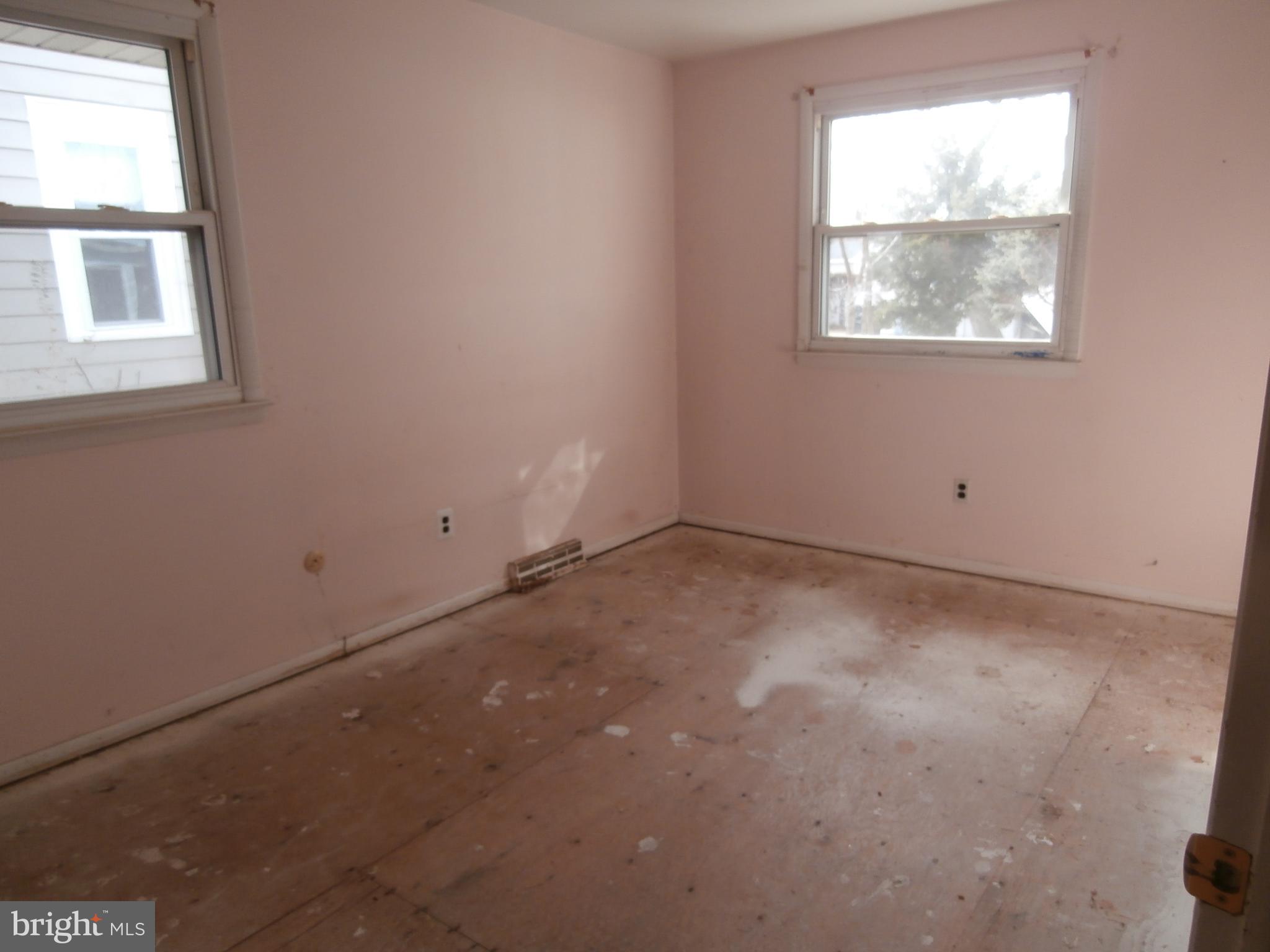 130 Heulings Avenue Riverside, NJ 08075 - Photo 9 of 17