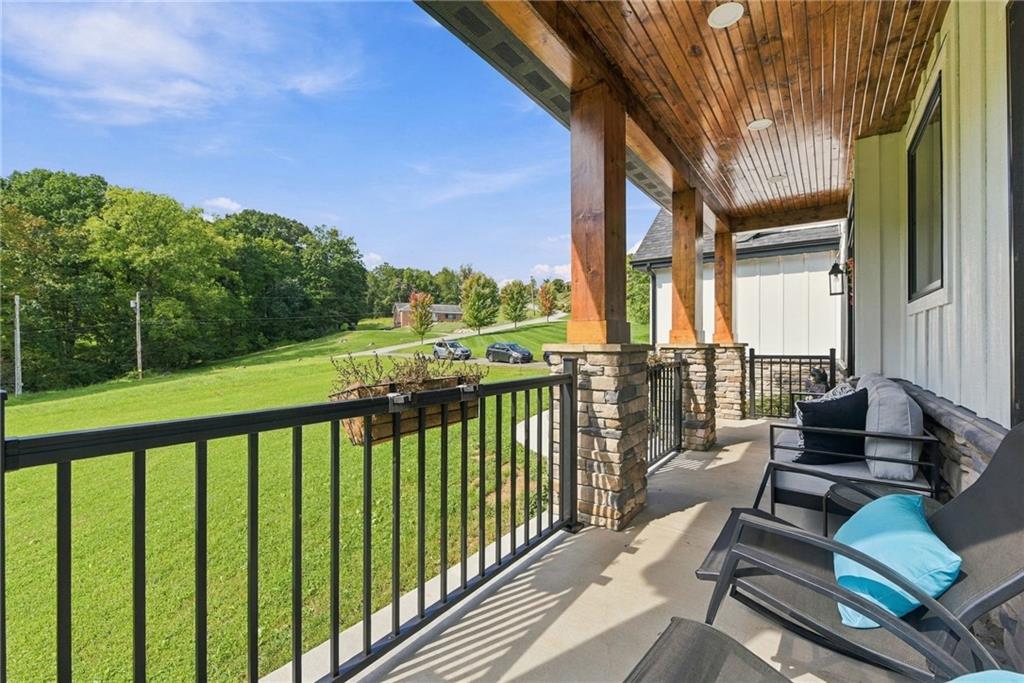 1512 Cavitt Road Monroeville, PA 15146 - Photo 4 of 38 Gallery Image 4