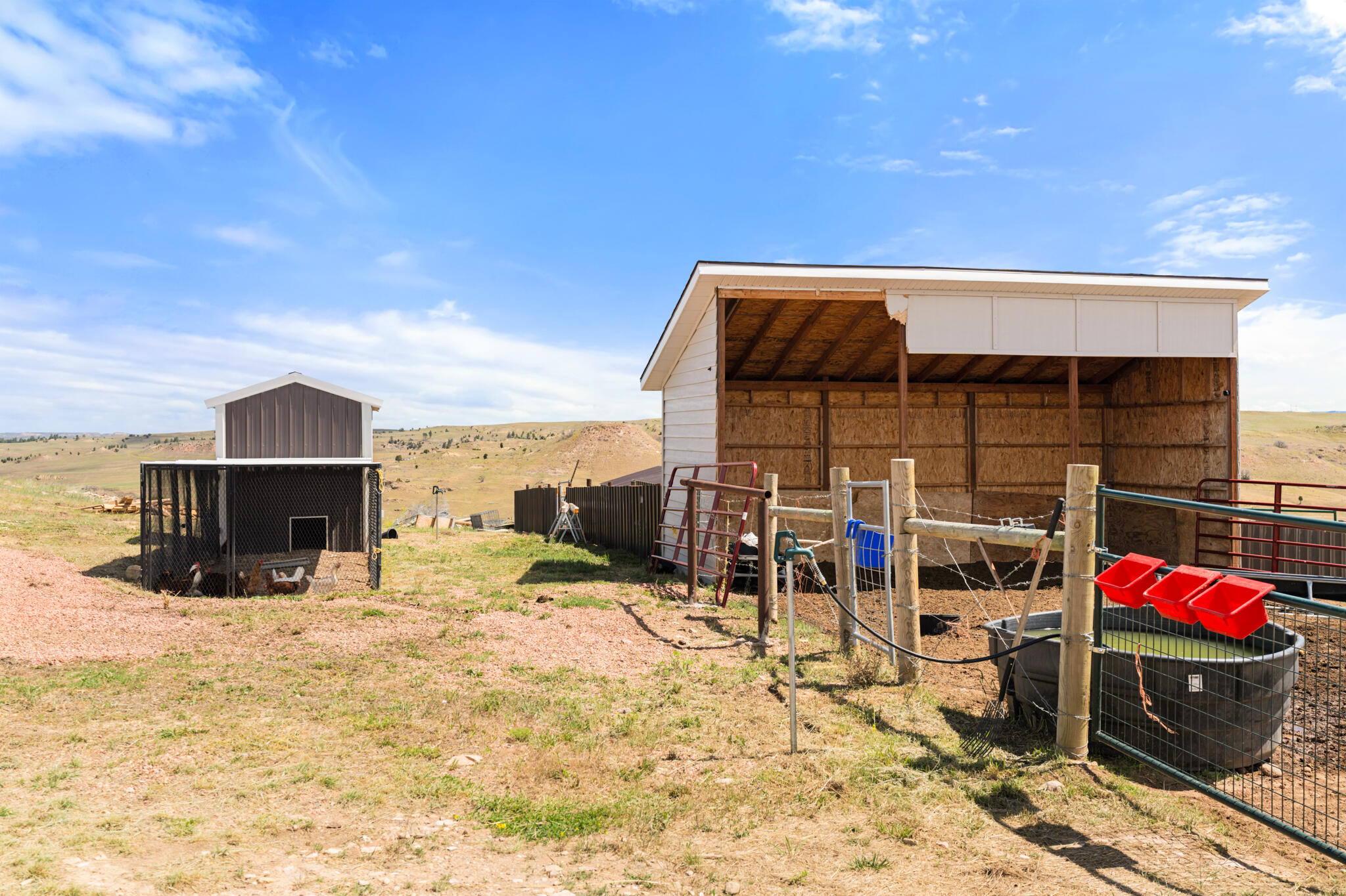 134 Beatty Spur Road Sheridan, WY 82801 - Photo 27 of 30 Loafing Shed 2 and chicken coop