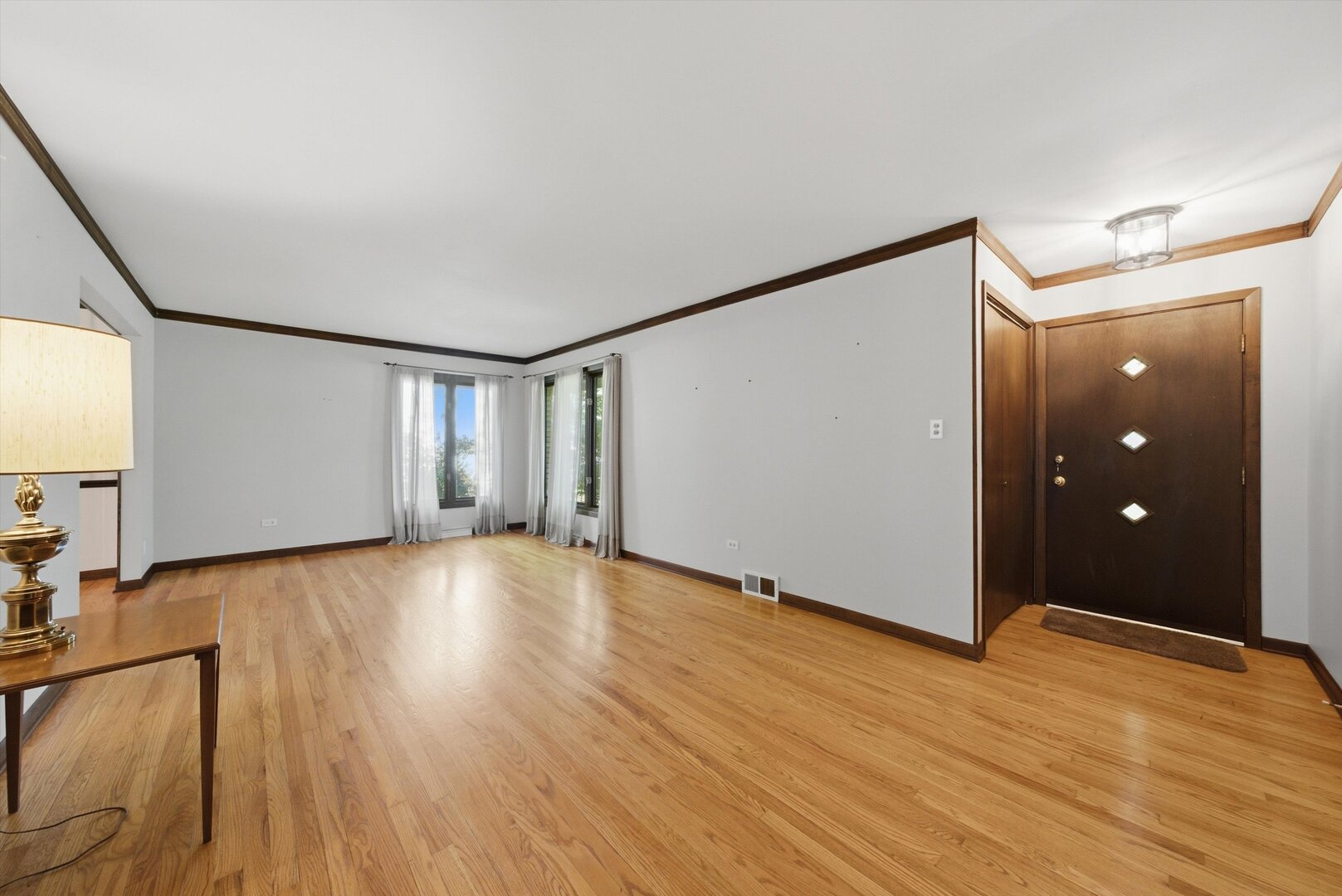 11S534 Lemont Road Lemont, IL 60439 - Photo 10 of 42 Gallery Image 10