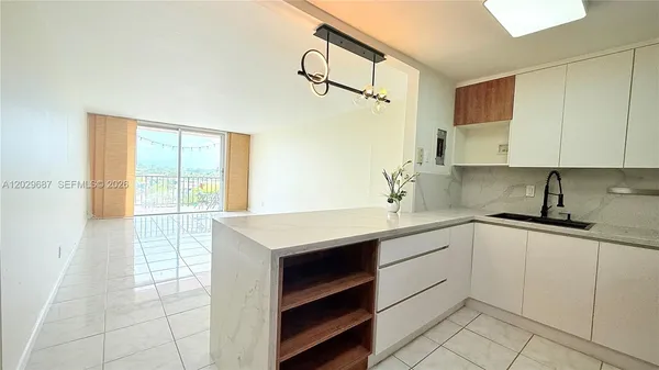 $1,850 | 1465 Northeast 123rd Street, Unit 715, North Miami, FL 33161