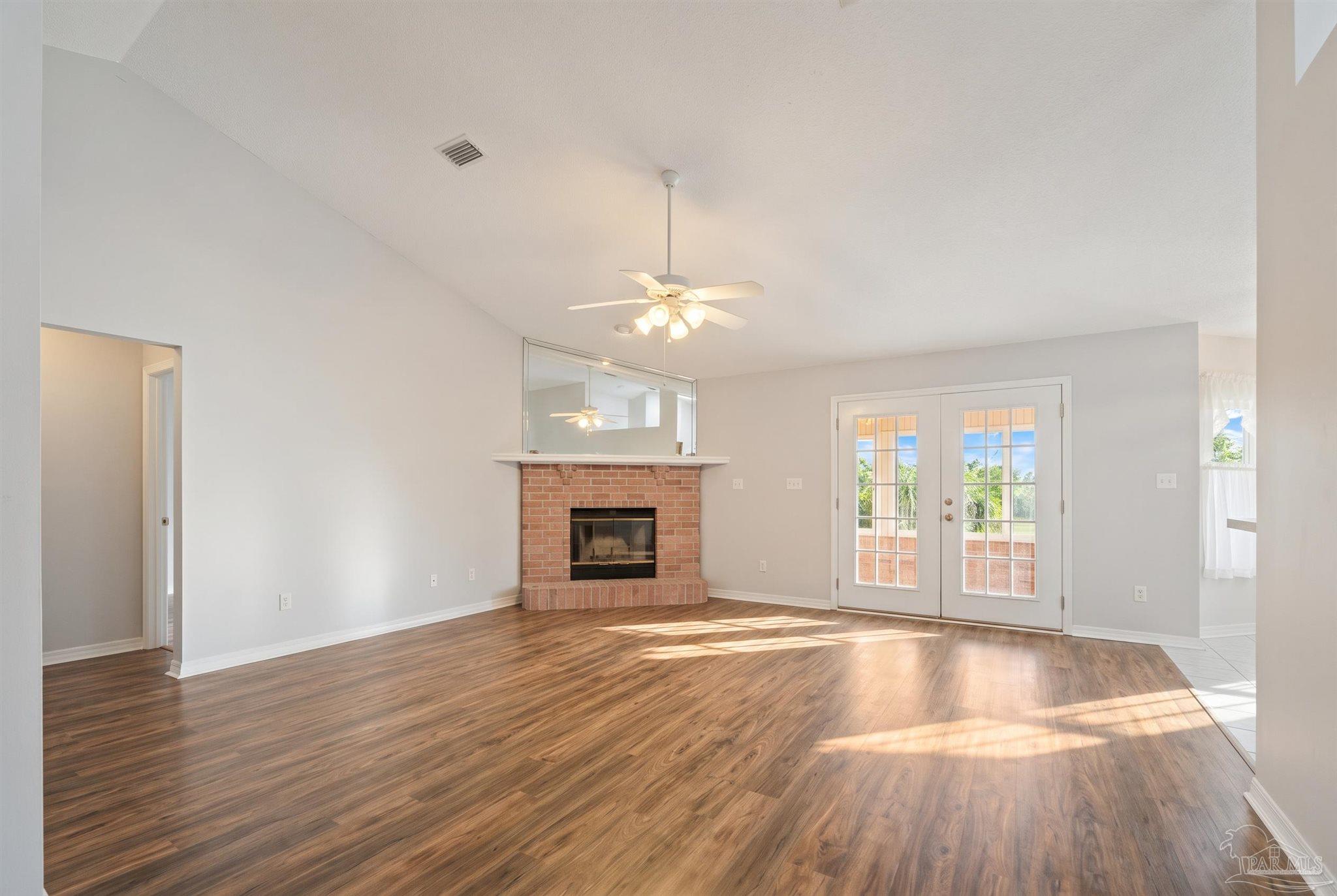 5309 Morgan Ridge Drive Milton, FL 32570 - Photo 3 of 25 Gallery Image 3