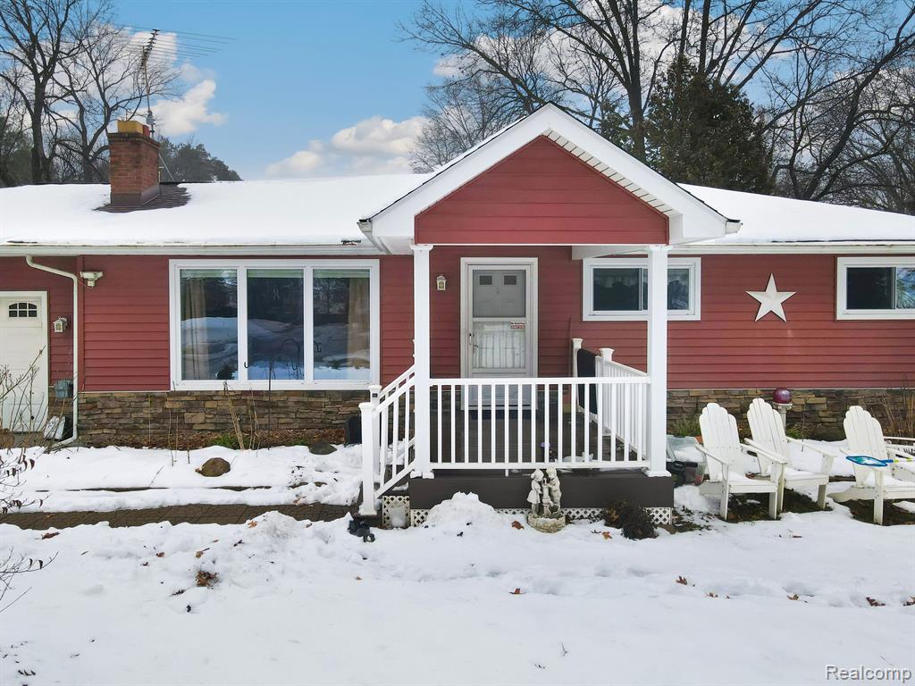 796 Collier Road Pontiac, MI 48340 - Photo 3 of 44 Gallery Image 3