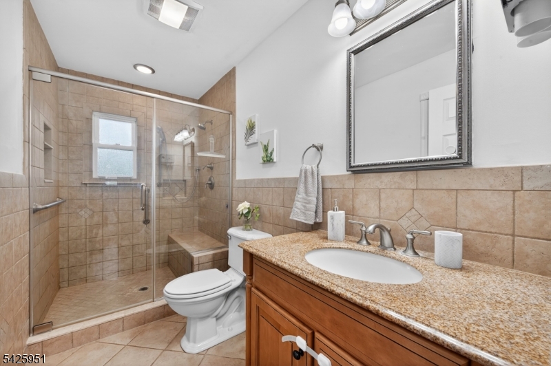 16 Devonshire Terrace Flanders, NJ 07836 - Photo 13 of 27