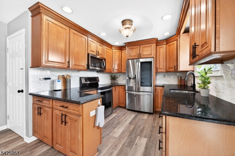 16 Devonshire Terrace Flanders, NJ 07836 - Photo 10 of 27