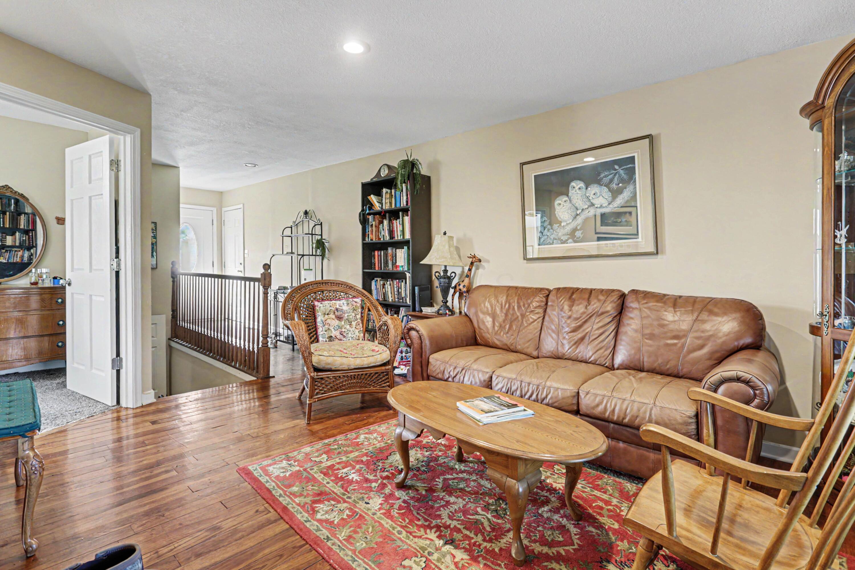 4353 Hoover Road Grove City, OH 43123 - Photo 18 of 34