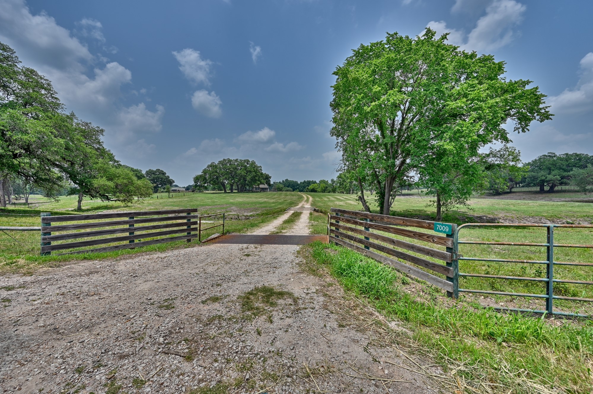 7009 Sandy Hill Road Brenham, TX 77833 - Photo 4 of 41 a view of park with wooden fence