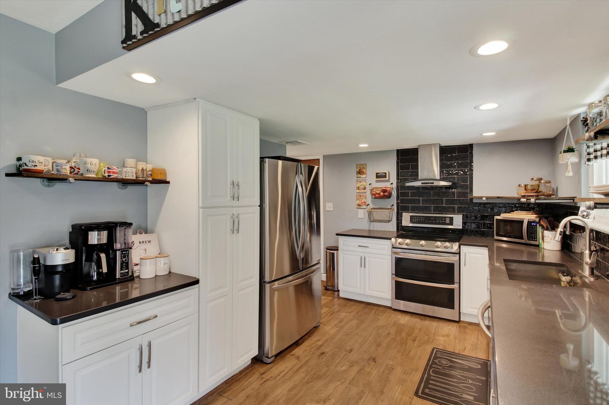 2640 Belaire Road Bethlehem, PA 18017 - Photo 8 of 26