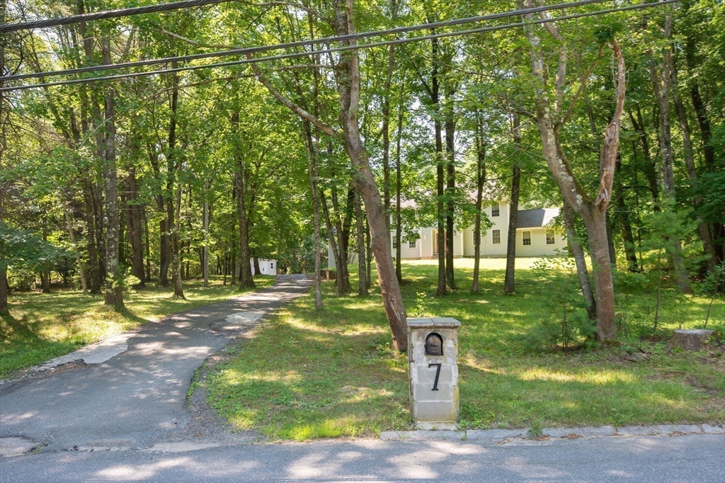 7 Fuller Lane Boxford, MA 01921 - Photo 2 of 39 Gallery Image 2