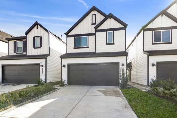 $2,400 | 12233 City Rose Court, Houston, TX 77047